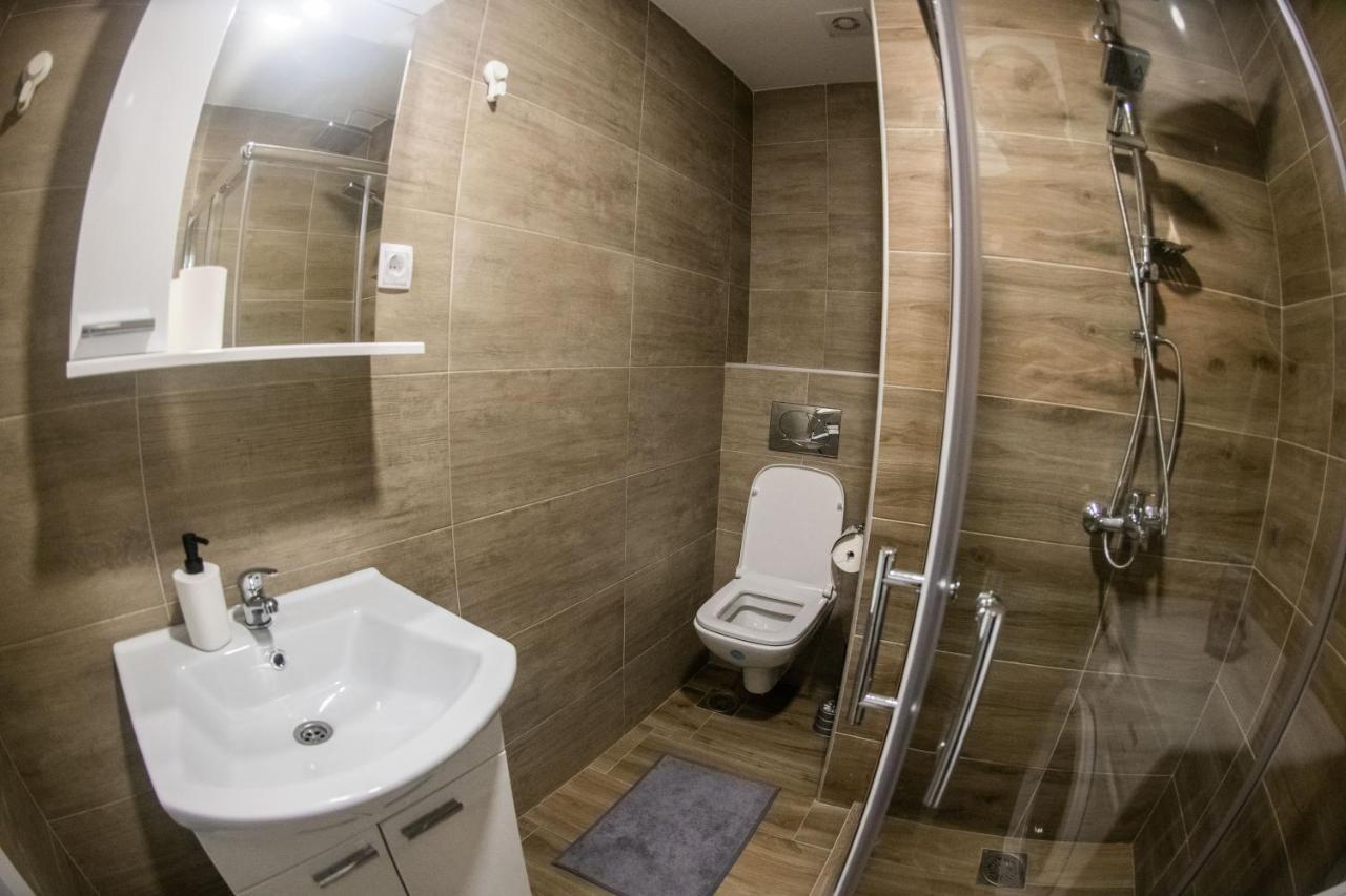 Apartman Tea 3 Belgrad Exteriör bild